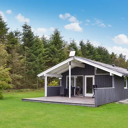 Holiday home Three-bedroom Holiday In *